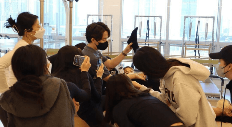 クラスの詳細背景